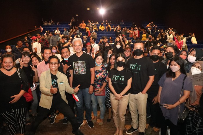 Nobar Film Sayap Sayap Patah