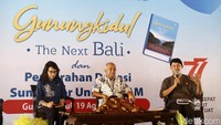 Acara dihadiri oleh Komisaris Independen BCA Cyrillus Harinowo, Bupati Gunung Kidul Sunaryanta, EVP CSR BCA Inge Setiawati, dan EVP Wealth Management BCA Ugahary Yovvy Chandra.