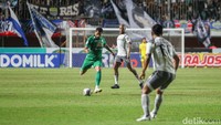 Hingga pertandingan berakhir, skor tetap bertahan 0-1 untuk keunggulan tim tamu. Persib Bandung sukses raih 3 poin di kandang PSS Sleman. Foto: Pius Erlangga/detikJateng