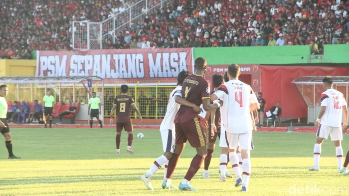 PSM Makassar Vs Arema FC.