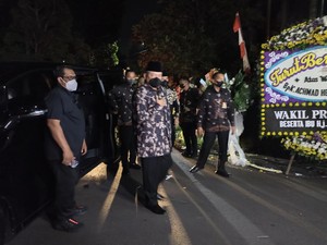 SBY dan Boediono Melayat ke Rumah Duka Hermanto Dardak