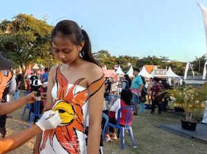 Cerita Made Ayu Jadi Model Body Painting Sanfest 2022