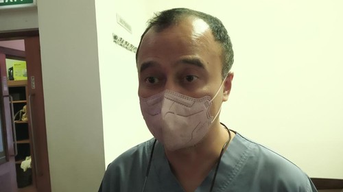 Staf medis bedah plastik, rekonstruksi, dan estetik RSUP Prof I Gusti Ngoerah Denpasar, DR. dr. Agus Roy Rusly Hariantana Hamid, SpBp - RE (K), FICS.