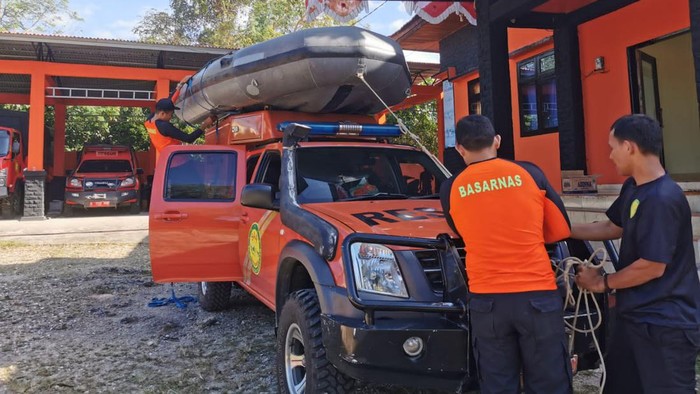 Tim SAR turunkan personel cari nelayan hilang di Buton.