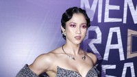 Peran dan aktingnya mendapatkan sambutan yang hangat dari penggemarnya, namun ada yang menjadi sorotan yakni tubuh berototnya. Foto: Noel/detikHOT