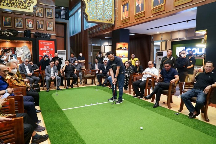 Bamsoet saat menghadiri Grand Opening A3 Golf Gallery