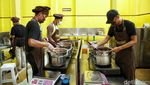 Potret Pabrik Cokelat Dodol Garut Menolak Kalah dari Pandemi