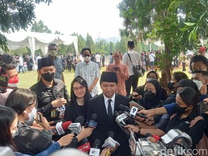 Emil Dardak Kenang Sosok Ayah: Pekerja Keras-Penuh Dedikasi di Infrastruktur