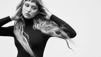 Ini adalah postingan terbarunya di Instagram, pose untuk majalah kenamaan Vanity Fair. Foto: Instagram