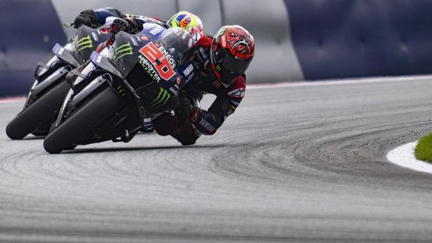 SPIELBERG, AUSTRIA - AUGUST 20: Fabio Quartararo of France and Monster Energy Yamaha MotoGP Team rounds the bend during the MotoGP qualifying practice during the MotoGP of Austria - Qualifying at Red Bull Ring on August 20, 2022 in Spielberg, Austria. (Photo by Mirco Lazzari gp/Getty Images)