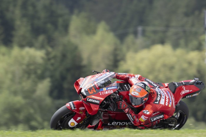 SPIELBERG, AUSTRIA - AUGUST 19: Francesco Bagnaia of Italy and Ducati Lenovo Team rounds the bend during the MotoGP of Austria - Free Practice at Red Bull Ring on August 19, 2022 in Spielberg, Austria. (Photo by Mirco Lazzari gp/Getty Images)