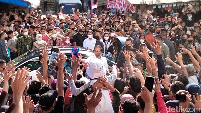 Jokowi di surabaya