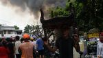 Kobaran Api Lahap Pemukiman Warga di Simprug Jaksel