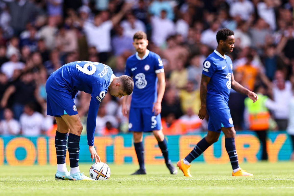Leeds yang Tanpa Ampun Tutup Ruang-ruang Chelsea (Foto: Getty Images/Robbie Jay Barratt - AMA)