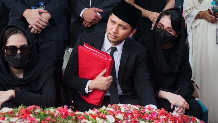 Pemakaman Hermanto Dardak di TMP Kalibata, Jakarta Selatan.