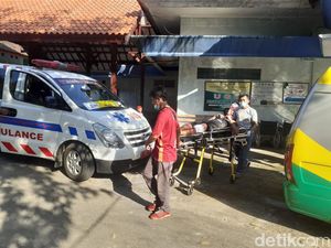 Pikap Terguling di Erek-erek Banyuwangi, Dua Pesepeda Tewas-2 Lainnya Kritis