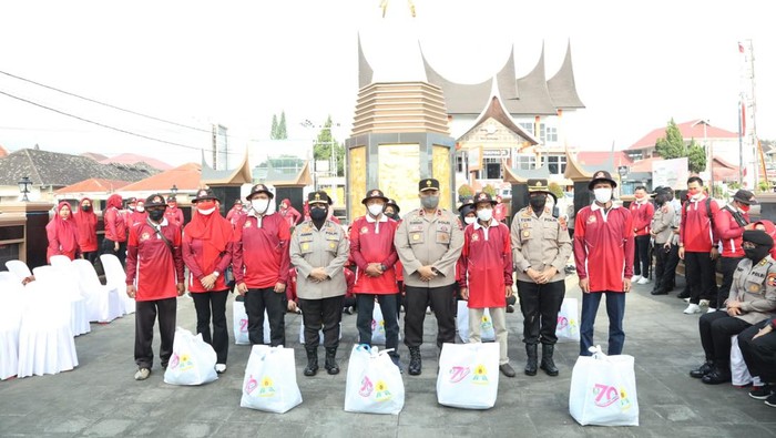 Polwan RI menggelar kegiatan tapak tilas ke Bukittinggi, Sumatera Barat
