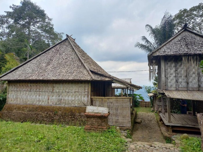 Rumah Adat Bandung Rangki Desa Pedawa, Kecamatan Banjar, Kabupaten Buleleng, Bali.