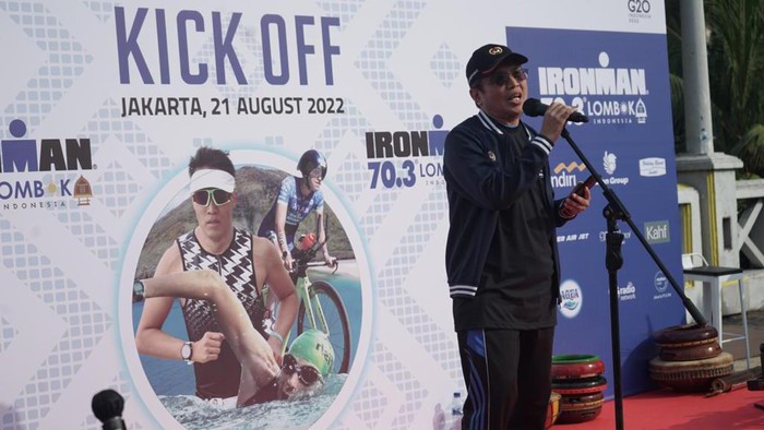 Siap-siap, Triathlon Tingkat Dunia Bakal Digelar di Lombok IRONMAN 70.3 merupakan triathlon tingkat dunia yang diselenggarakan lebih dari 55 negara dengan ratusan lomba. Tahun ini bakal digelar di Lombok lho.