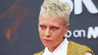Karier akting Emma DArcy dimulai sejak tahun 2015 lewat produksi film pendek berjudul United Strong Alone. (Foto: Getty Images/Lia Toby)