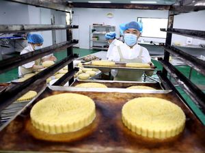 Harumnya Kue Bulan Mulai Tercium Jelang Mid-Autumn Festival