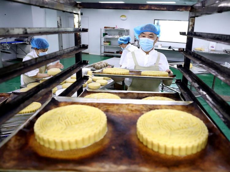 Harumnya Kue Bulan Mulai Tercium Jelang Mid-Autumn Festival