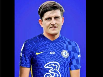 Meme Chelsea Dilumat Leeds, Ada Harry Maguire Jadi Juru Selamat