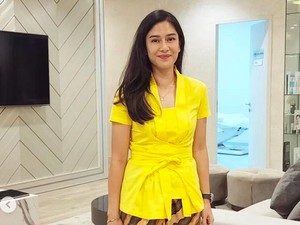 Dian Sastrowardoyo Berbagi Tips Pakai Kebaya untuk Tampilan Sehari-hari