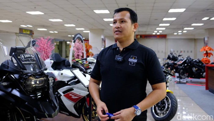 Geliat Bursa Motor Gede di WTC Mangga 2 Pecinta motor gede alias moge di tanah air khususnya Jakarta punya alternatif baru bila ingin berburu moge impian.
