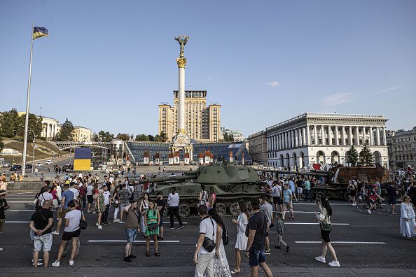 KYIV, UKRAINE - AUGUST 21: Ukrainians arrive at Khreschatyk Street to see the seized military equipment and weapons including tank and motorized artillery systems belonging to the Russian army displayed by Ukraine ahead of the country's 31st anniversary of Independence Day in Kyiv, Ukraine on August 21, 2022. (Photo by Metin Aktas/Anadolu Agency via Getty Images)