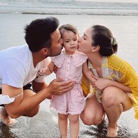Beberapa waktu lalu Jessica dan Yakup sempat bertemu dengan putri Asmirandah dan Jonas Rivano. Momen pertemuan itu pun tampak diabadikan dan dibagikan oleh Jessica ke Instagramnya. Foto: Instagram/@jscmila
