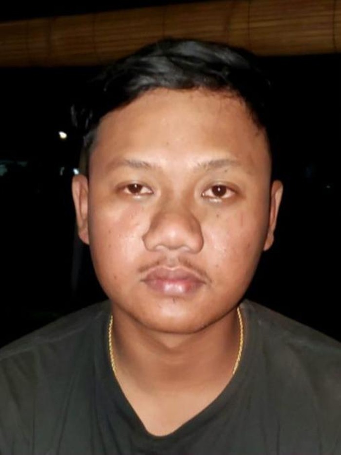 Tersangka kasus judi online Gede Dedik Mahardika usai ditangkap Satreskrim Polres Badung