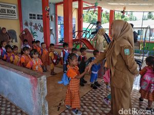 Dear Siswa, Ini Sikap Terbaik saat Bertemu dengan Bapak dan Ibu Guru