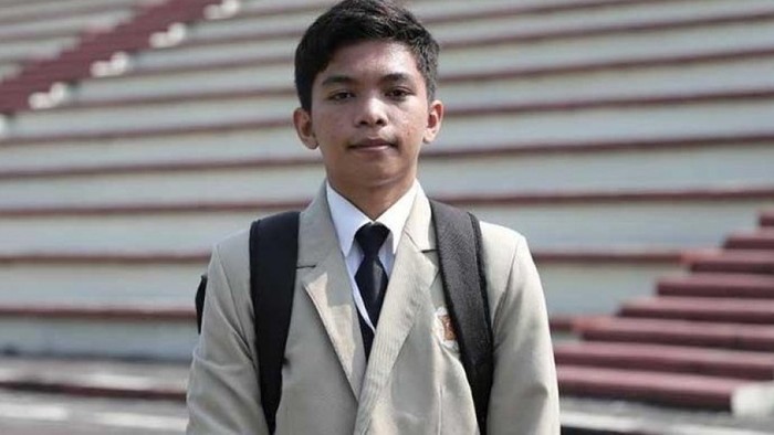 Lulusan MAN 2 Pekanbaru yang Jadi Mahasiswa Termuda UGM