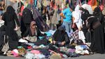 Begini Ramainya Pasar Pakaian Bekas di Kamp Pengungsi Gaza