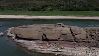 Patung Buddha tersebut ditemukan di bagian tertinggi dari pulau karang yang disebut Foyeliang yang dibangun pada masa Dinasti Ming dan Qing. 
