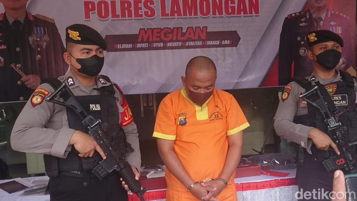 Pelaku pembunuhan pria di dalam mobil di parkiran RSUD Soegiri Lamongan