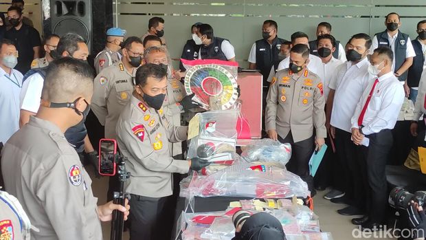 Polda Jateng rilis ungkap kasus perjudian, Senin (22/8/2022).