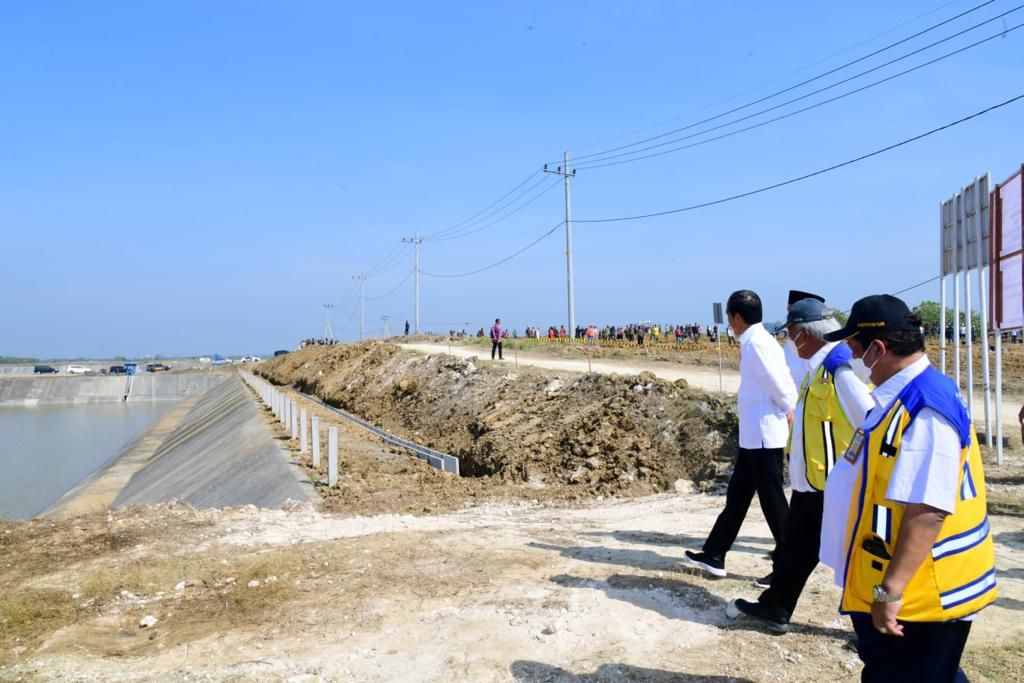 Presiden Jokowi Luncurkan Lumbung Pangan Berbasis Mangga dan Taksi Alsintan di Kabupaten Gresik (Muchlis Jr - Biro Pers Sekretariat Presiden)