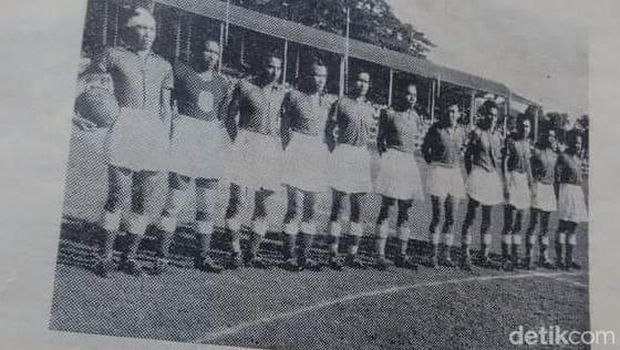 PSMS Medan vs Persija Jakarta.