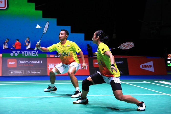 Rehan Naufal Kusharjanto/Lisa Ayu Kusumawati di Kejuaraan Dunia Bulutangkis 2022.