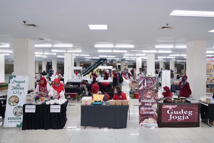 Relawan Sandiaga Uno Fasilitasi 17 Booth UMKM Gratis di Mall Bekasi
