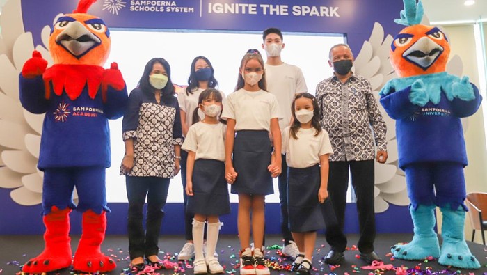 Representasi Semangat Pendidikan lewat Maskot Khas Indonesia Sampoerna Academy dan Sampoerna University Hadirkan Maskot Baru Terinpirasi dari Elang Endemik Indonesi.