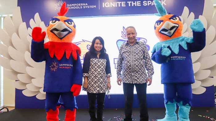 Representasi Semangat Pendidikan lewat Maskot Khas Indonesia Sampoerna Academy dan Sampoerna University Hadirkan Maskot Baru Terinpirasi dari Elang Endemik Indonesi.