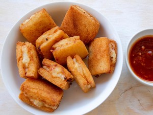 Resep Roti Goreng Udang yang Garing Gurih Buat Camilan