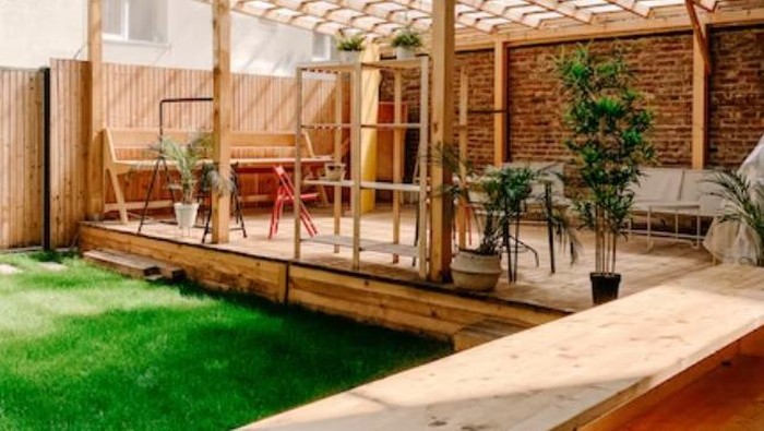 Contoh teras rumah minimalis.