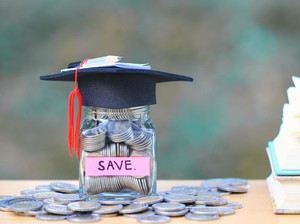 4 Tips Lolos Beasiswa Dalam dan Luar Negeri ala Mahasiswa Unair