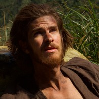 Untuk peran tersebut, Andrew Garfield juga harus melalui transformasi tubuh yang drastis. Ia sengaja membiarkan berat badannya turun 18 kg demi peran tersebut. (Foto: Dok. SharpSword Films)