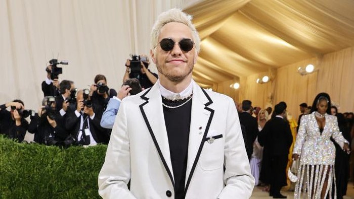 NEW YORK, NEW YORK - SEPTEMBER 13: Pete Davidson attends The 2021 Met Gala Celebrating In America: A Lexicon Of Fashion at Metropolitan Museum of Art on September 13, 2021 in New York City. (Photo by Mike Coppola/Getty Images)