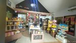 Potret Toko Cokelat Khas Garut yang Dulu Ramai, tapi Kini Sepi